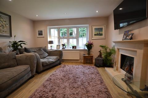 21 Castle Street, Fleet, GU52 7ST