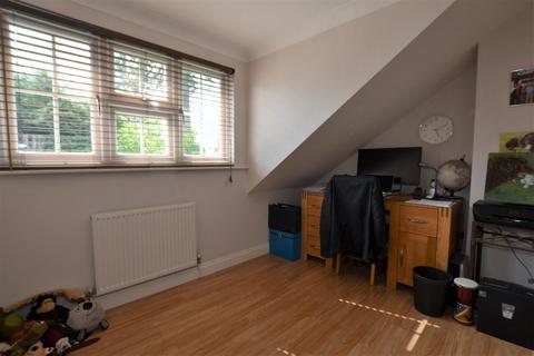 21 Castle Street, Fleet, GU52 7ST