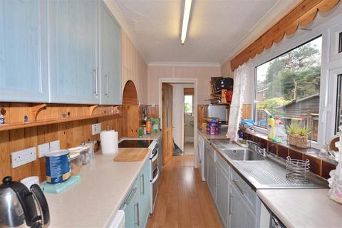 75 Connaught Road, Fleet, GU51 3LP