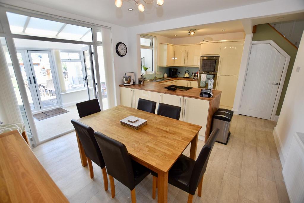 Kitchen / Diner