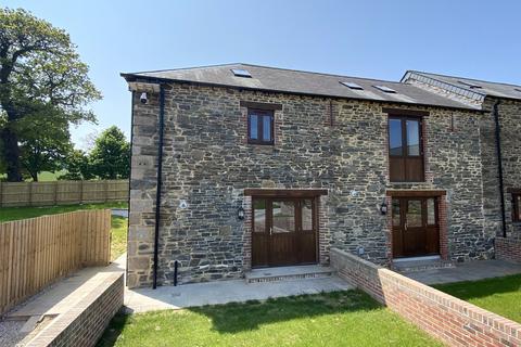 2 bedroom end of terrace house for sale - Penscombe Barns, Lezant, Launceston, Cornwall, PL15