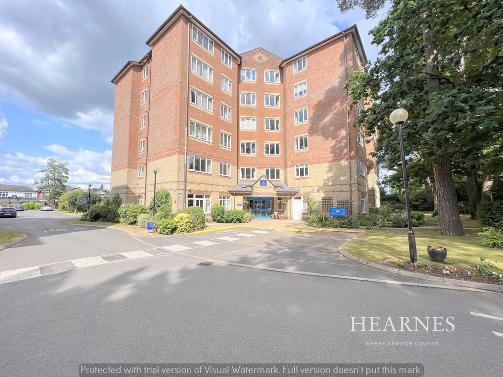 37 Lindsay Road, Poole, BH13 2 bed retirement property for sale £250,000