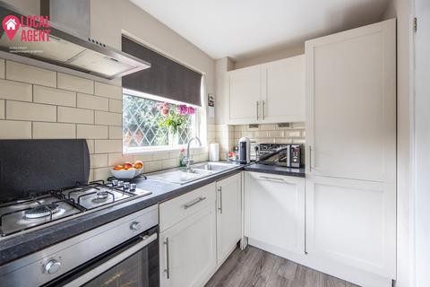 2 Chiffinch Gardens, Northfleet, Gravesend, DA11 8SL