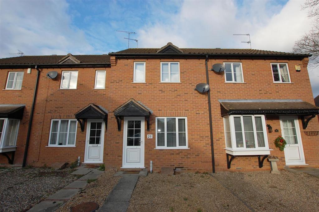 St. Davids Drive, Thorpe End, Norwich 2 bed terraced house £850 pcm
