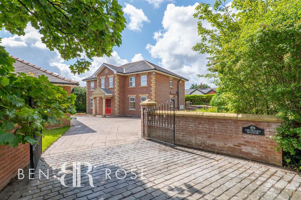 Hennel Lane, Lostock Hall, Preston 5 bed detached house for sale £625,000