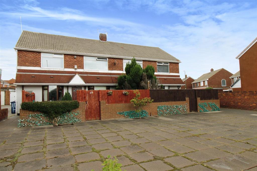 Highfield Road, South Shields 2 bed flat for sale £80,000