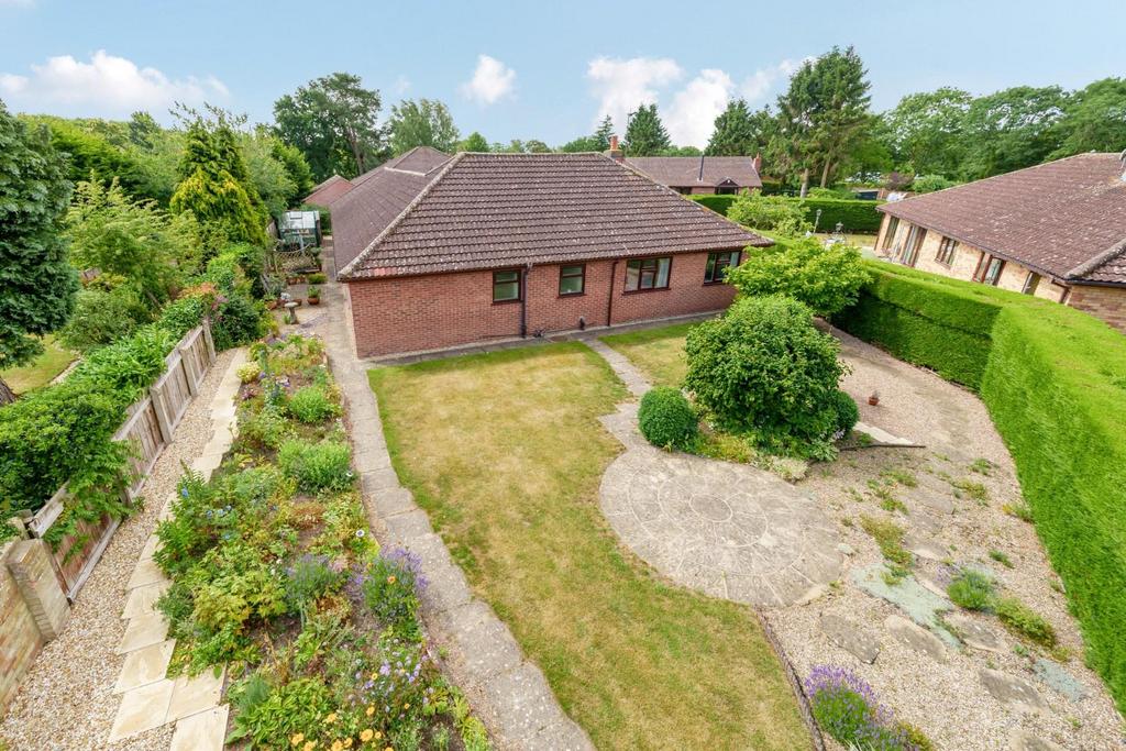 Green Lane, Woodhall Spa 4 bed detached bungalow for sale £500,000