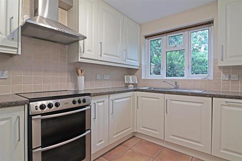 111 Alpine Road, Redhill, RH1 2LE
