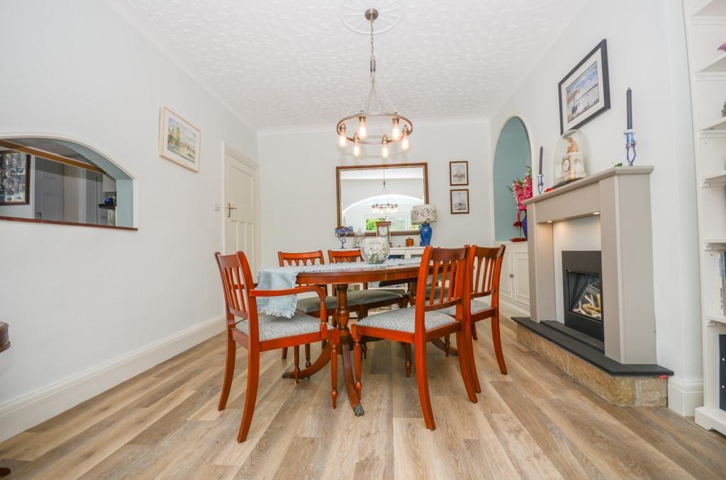 Dining room.jpg