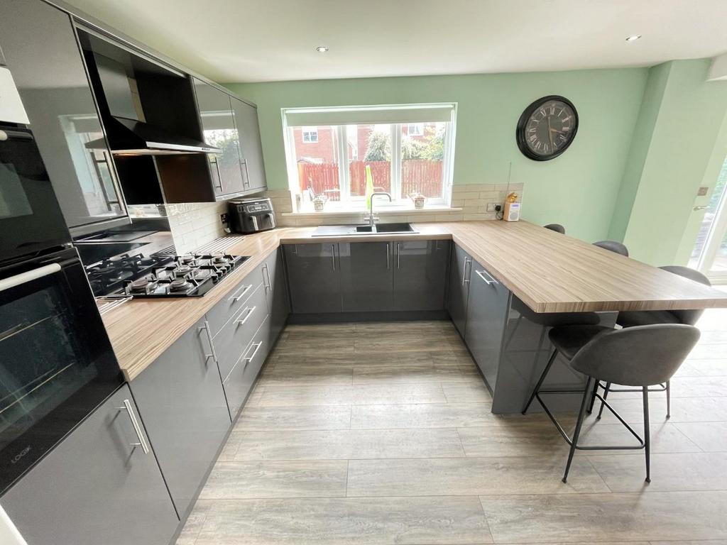 Kitchen diner