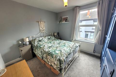 16 Coniston Road, Sheffield, S8 0UT