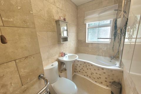 16 Coniston Road, Sheffield, S8 0UT