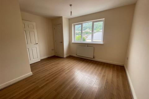 1 bedroom ground floor flat to rent, Station Road, Abercynon, Mountain Ash, CF45 4TA
