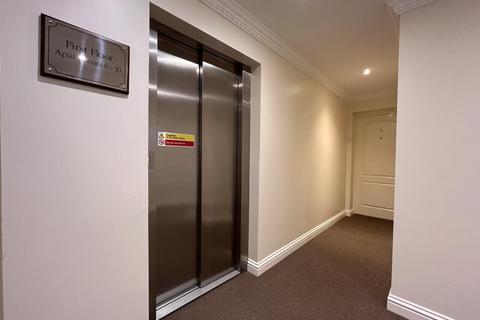 2 bedroom flat for sale, Camberley,  Surrey,  GU15