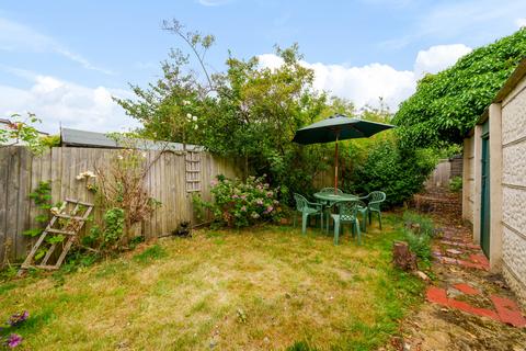 10 Cranleigh Gardens, Kingston Upon Thames, KT2 5TX