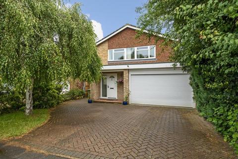 12 Rhododendron Close, Ascot, SL5 8PL