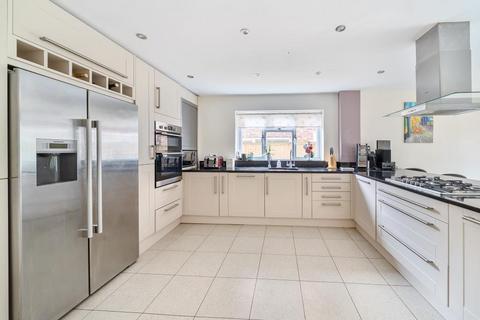 12 Rhododendron Close, Ascot, SL5 8PL