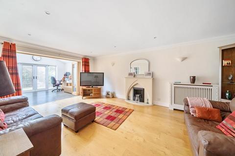 12 Rhododendron Close, Ascot, SL5 8PL
