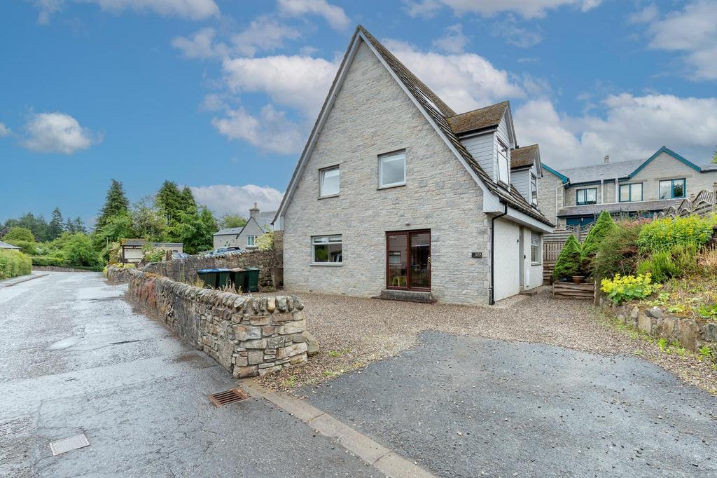 Four Seasons, 12a Higher Oakfield, Pitlochry, PH16 5HT 4 bed detached house for sale £350,000