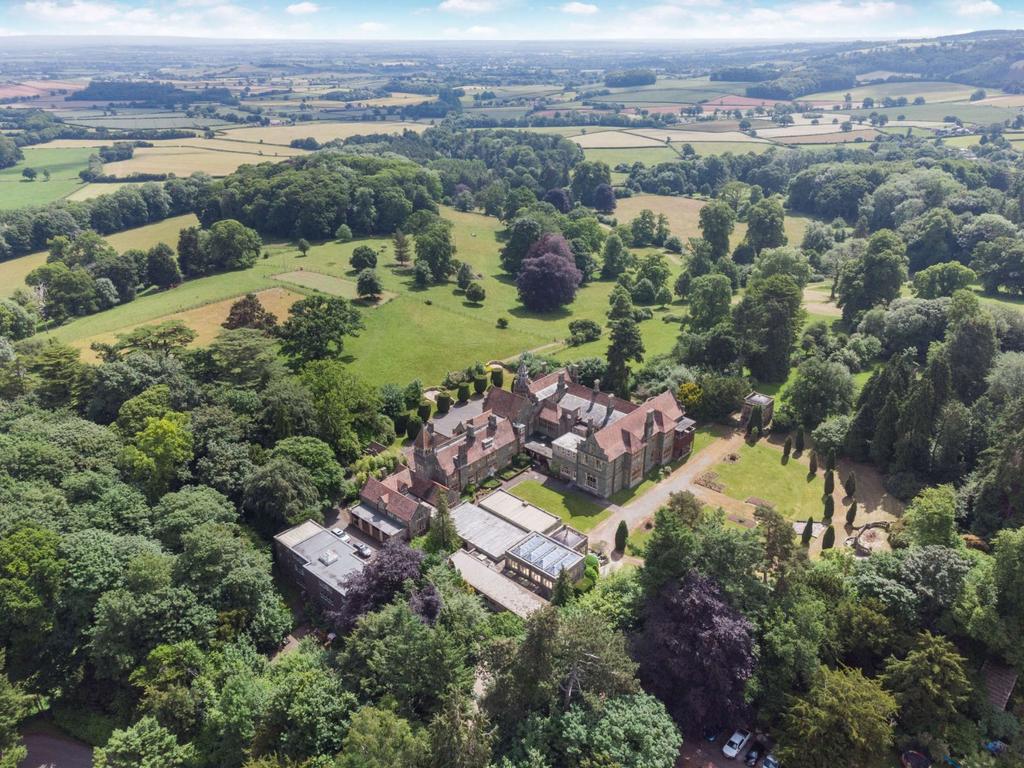 Quantock Lodge