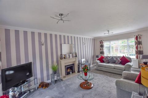 1 Mersham Court, Widnes, WA8 9AT