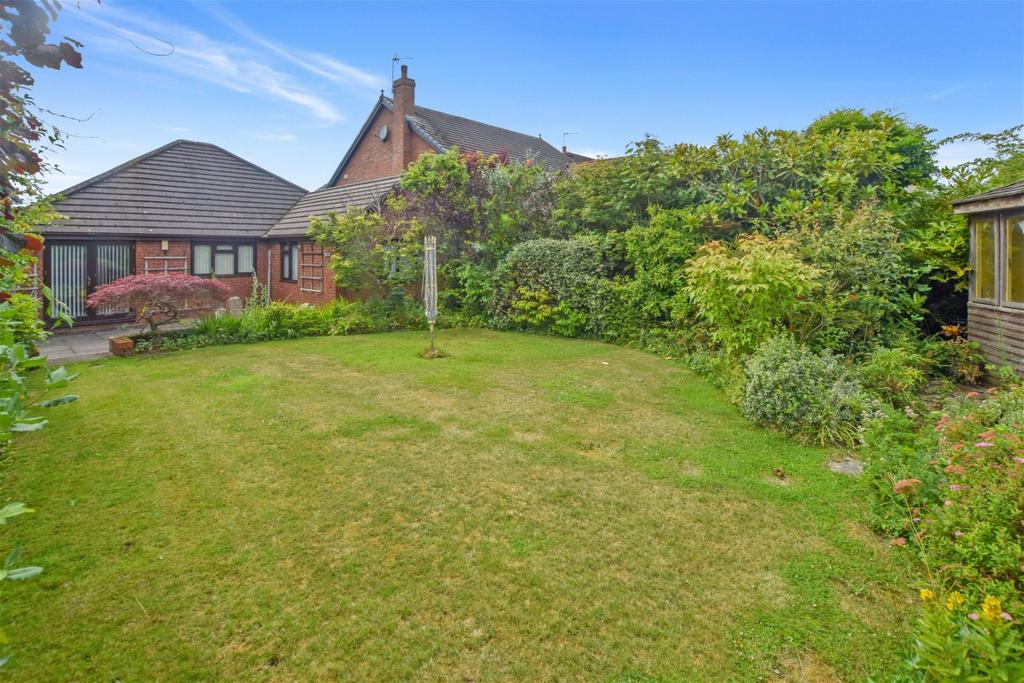 Julian Way, Farnworth, Widnes 3 bed detached bungalow for sale £450,000