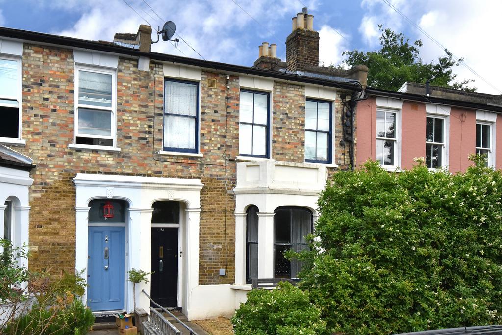 Consort Road London SE15 2 bed flat for sale £400,000