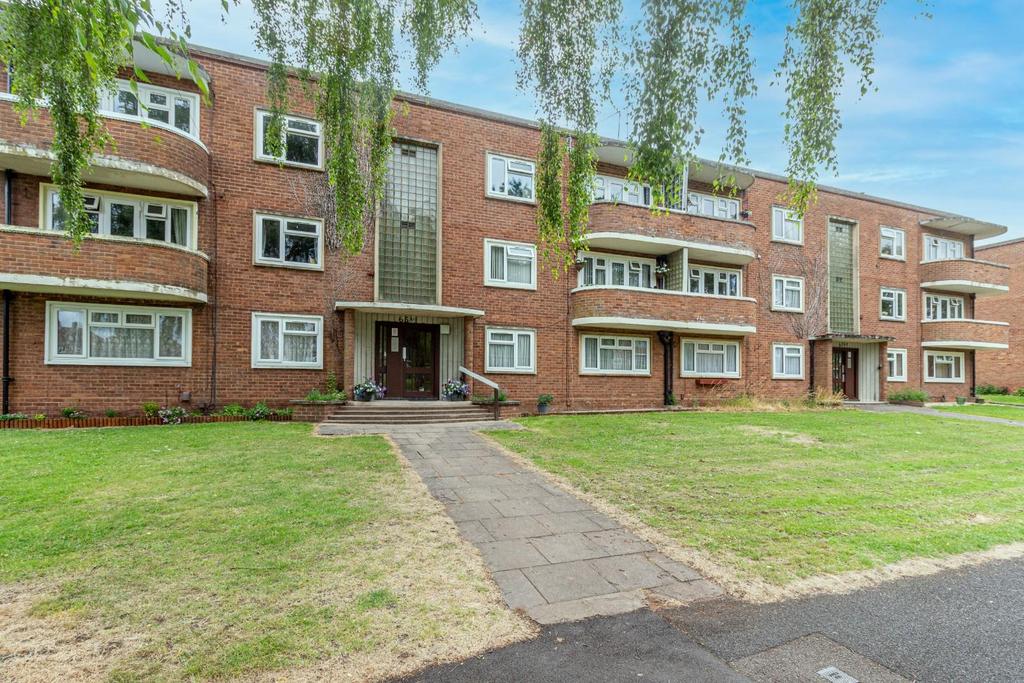The Broadway, Stourbridge 2 bed flat for sale £135,000