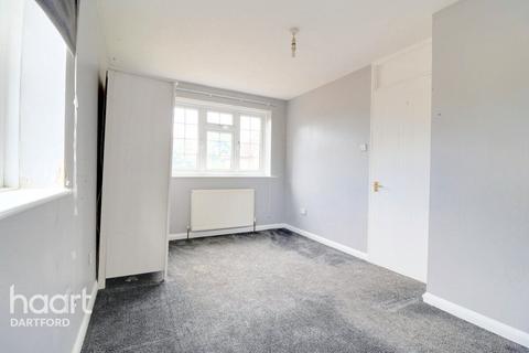 61 Blackmans Close, Dartford, DA1 2QJ