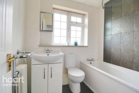 61 Blackmans Close, Dartford, DA1 2QJ