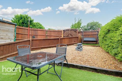 61 Blackmans Close, Dartford, DA1 2QJ