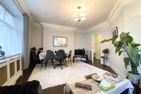 2 bedroom flat to rent, St Edmunds Court, St Edmunds Terrace, London, NW8