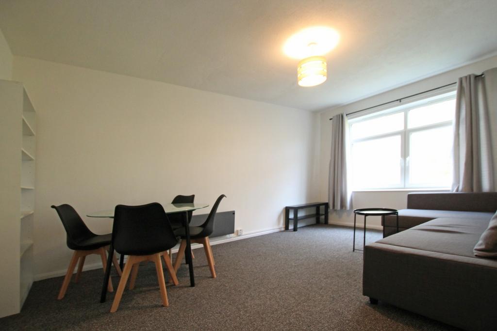 Byram Court, Shipley Fields Road... 1 bed flat £65,000
