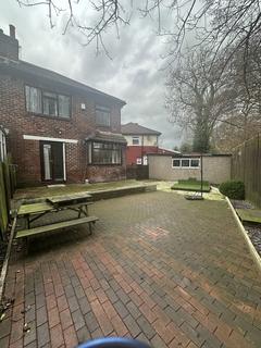 3 bedroom semi-detached house for sale, Grange Park Close, Leeds, West Yorkshire, LS8 3BU