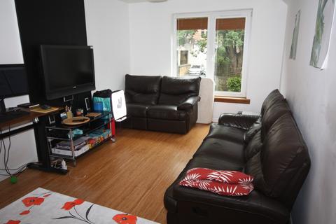 undefined, Lochrin Place, Tollcross, Edinburgh, EH3