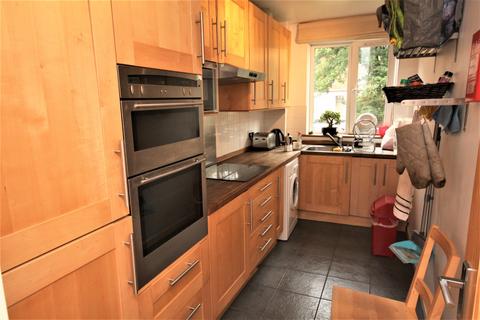 undefined, Lochrin Place, Tollcross, Edinburgh, EH3