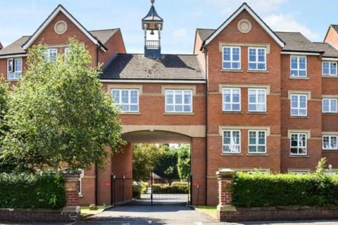 2 bedroom flat to rent, The Worcestershire  Droitwich  WR9 8DW