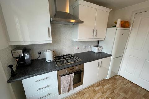 2 bedroom flat to rent, The Worcestershire  Droitwich  WR9 8DW