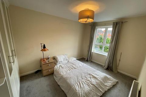 2 bedroom flat to rent, The Worcestershire  Droitwich  WR9 8DW