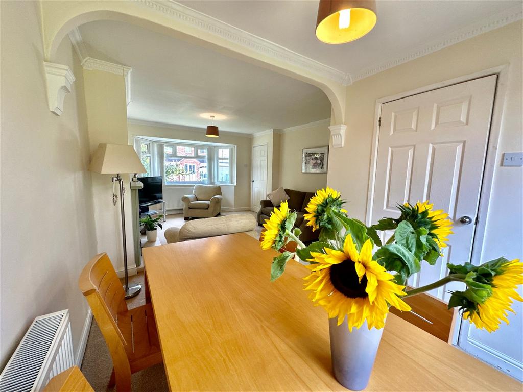 Rushmere Walk, Leicester Forest East 2 bed semidetached house £210,000