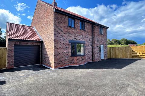 18a West End View, Cayton, Scarborough, YO11 3SP