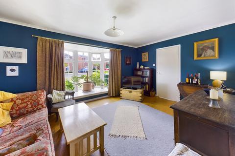 28 Lantree Crescent, Trumpington, Cambridge, CB2 9NJ