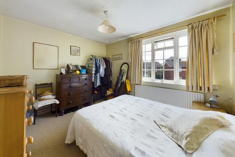 28 Lantree Crescent, Trumpington, Cambridge, CB2 9NJ