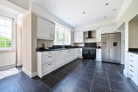 undefined, West Grove, Walton-On-Thames, KT12