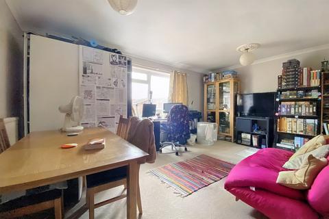2 bedroom flat for sale, Colden Common