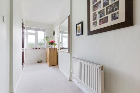 40 Mount Park, Carshalton, SM5 4PS