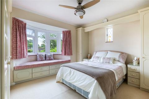 40 Mount Park, Carshalton, SM5 4PS