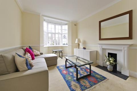 1 bedroom flat for sale, Pembroke Court, South Edwardes Square, London, W8