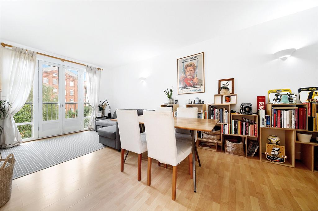 Park Central, E3 2 bed apartment for sale £475,000