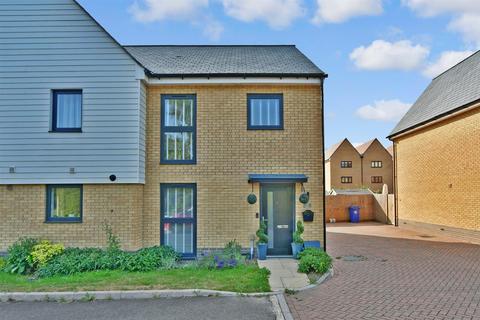 9 Bond Close, Faversham, ME13 7GB